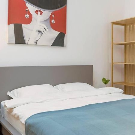 Ultra-Central University Square Apartament Apartament ブカレスト エクステリア 写真