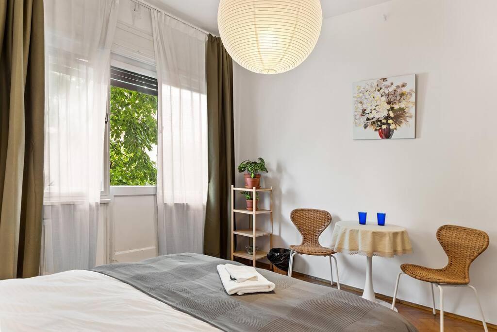 Ultra-Central University Square Apartament Apartament ブカレスト エクステリア 写真