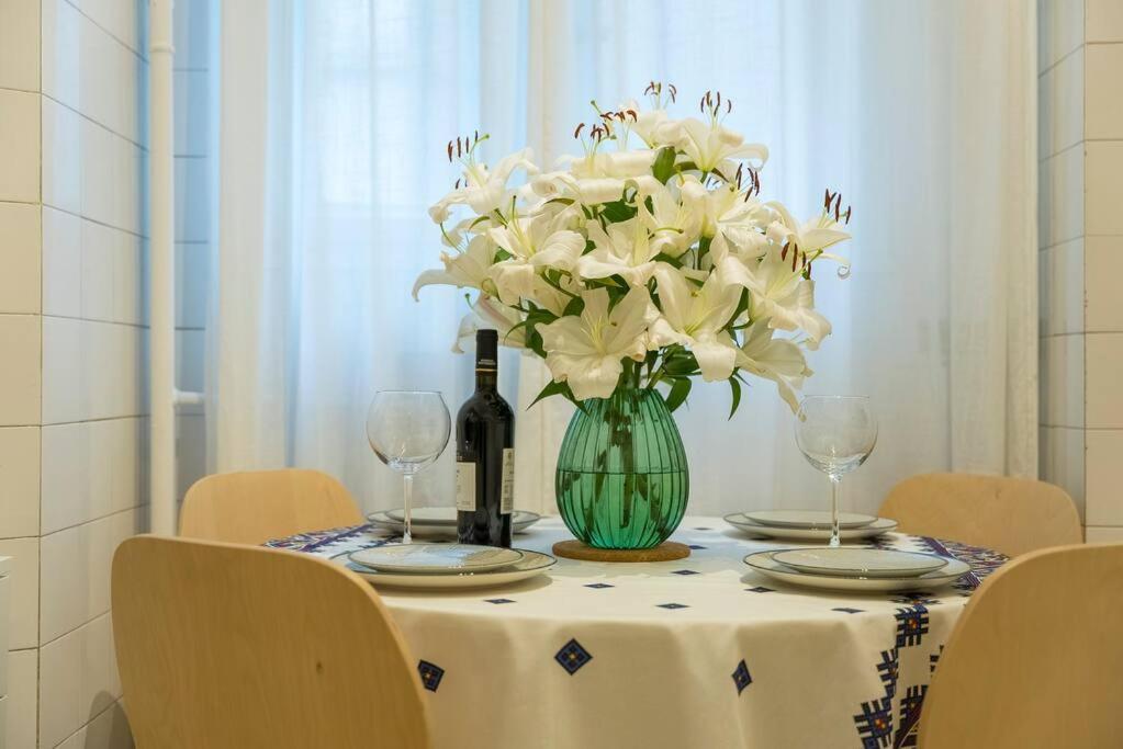 Ultra-Central University Square Apartament Apartament ブカレスト エクステリア 写真